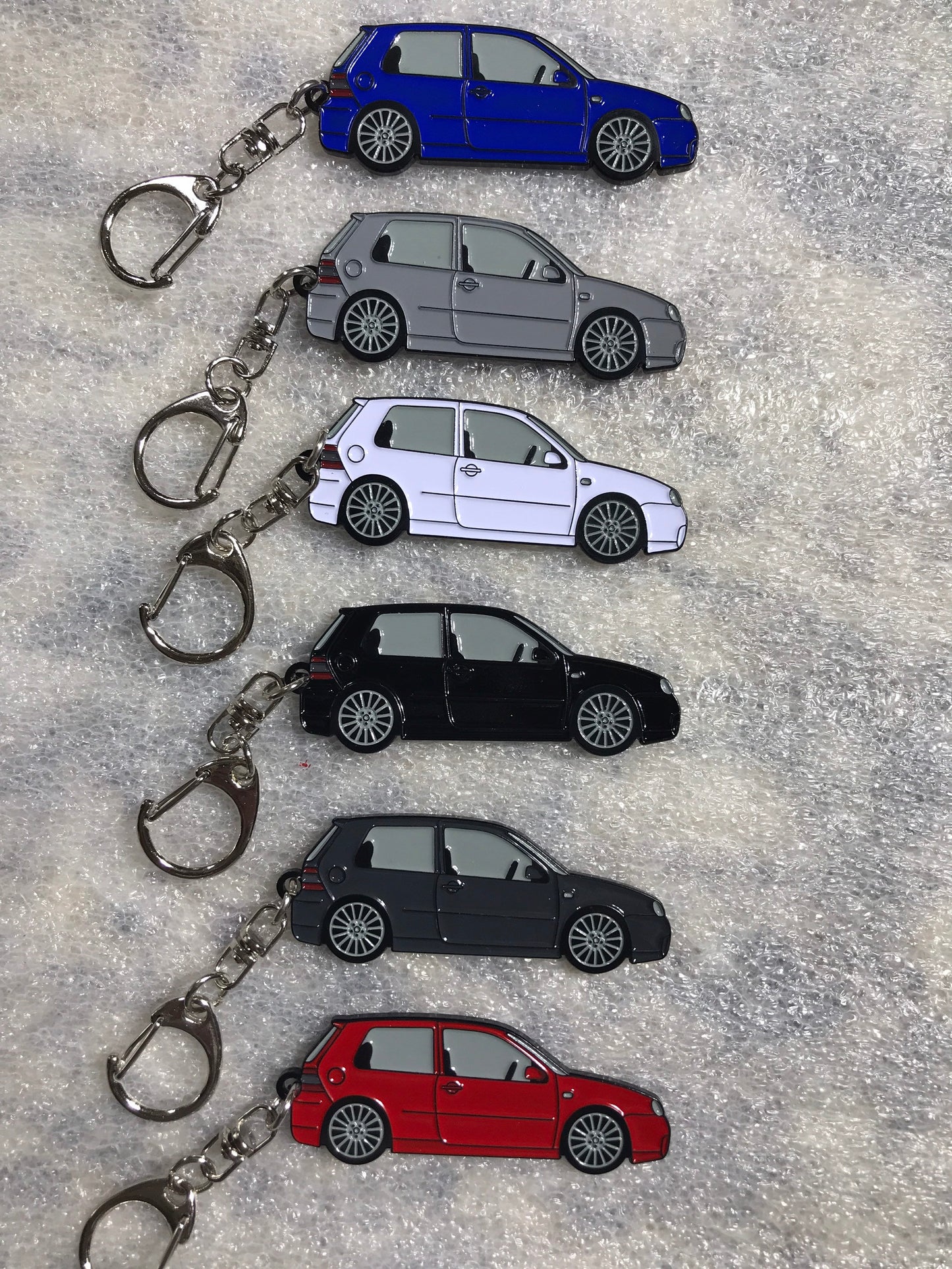 Golf R32 Keychain enamel on Metal 8 colors